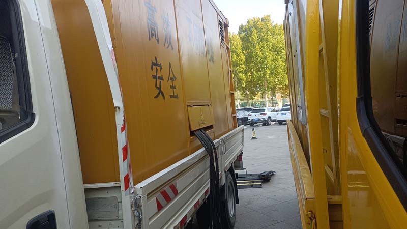 阿瓦提如何判断柴油发电机组和UPS电源的切换时间是否符合要求？