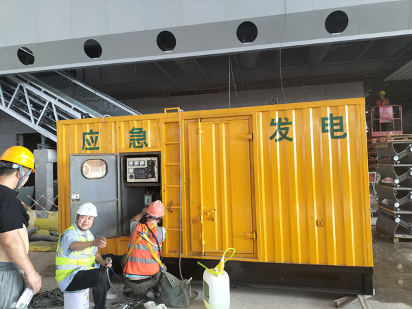 阿瓦提怎样判断空气滤清器是否需要更换？